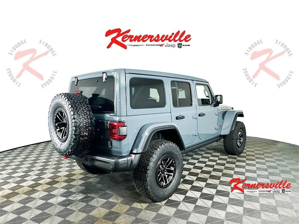 2025 Jeep JL Wrangler - Image 7 of 12