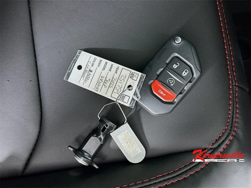 2025 Jeep JL Wrangler - Image 20 of 21