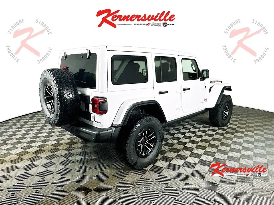 2025 Jeep JL Wrangler - Image 7 of 21