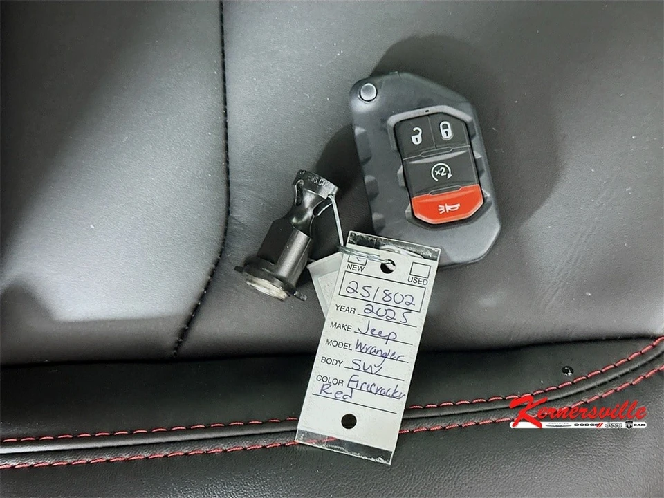 2025 Jeep JL Wrangler - Image 20 of 21