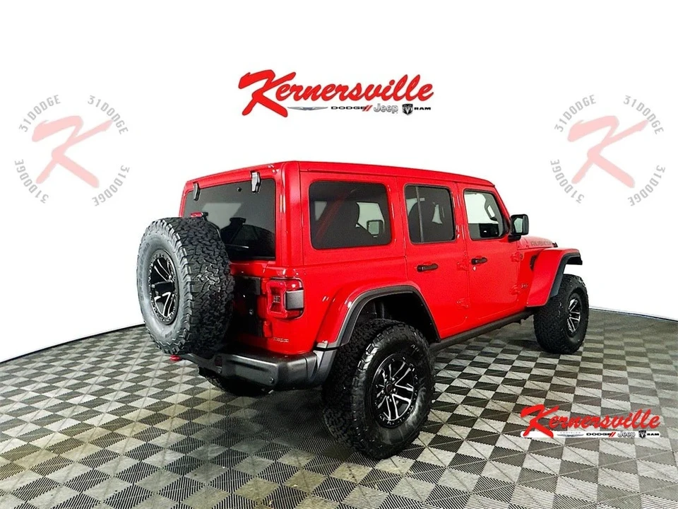 2025 Jeep JL Wrangler - Image 7 of 12