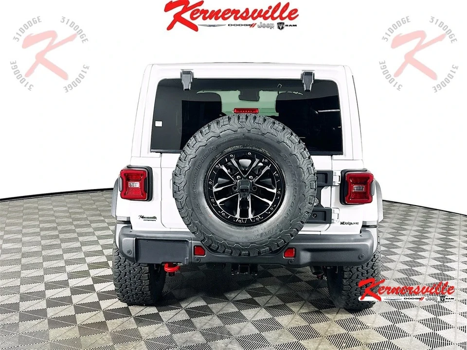 2025 Jeep JL Wrangler - Image 6 of 21