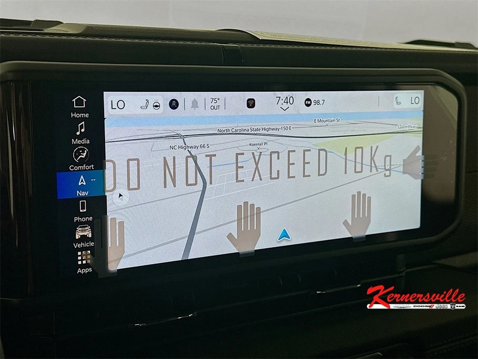 2025 Jeep JL Wrangler - Image 15 of 21