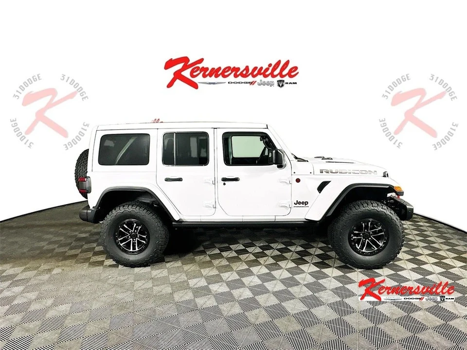 2025 Jeep JL Wrangler - Image 9 of 21