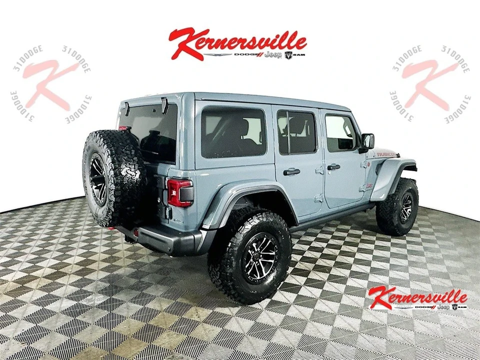 2025 Jeep JL Wrangler - Image 7 of 21