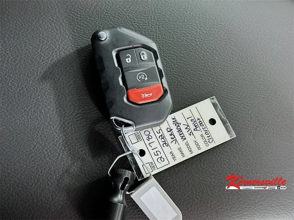 2025 Jeep JL Wrangler - Image 20 of 21