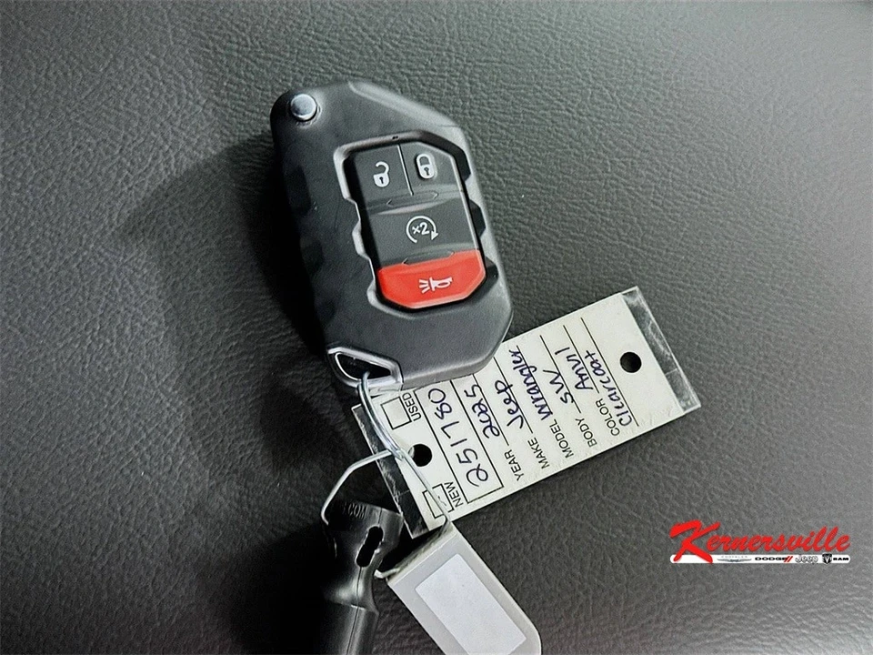 2025 Jeep JL Wrangler - Image 20 of 21