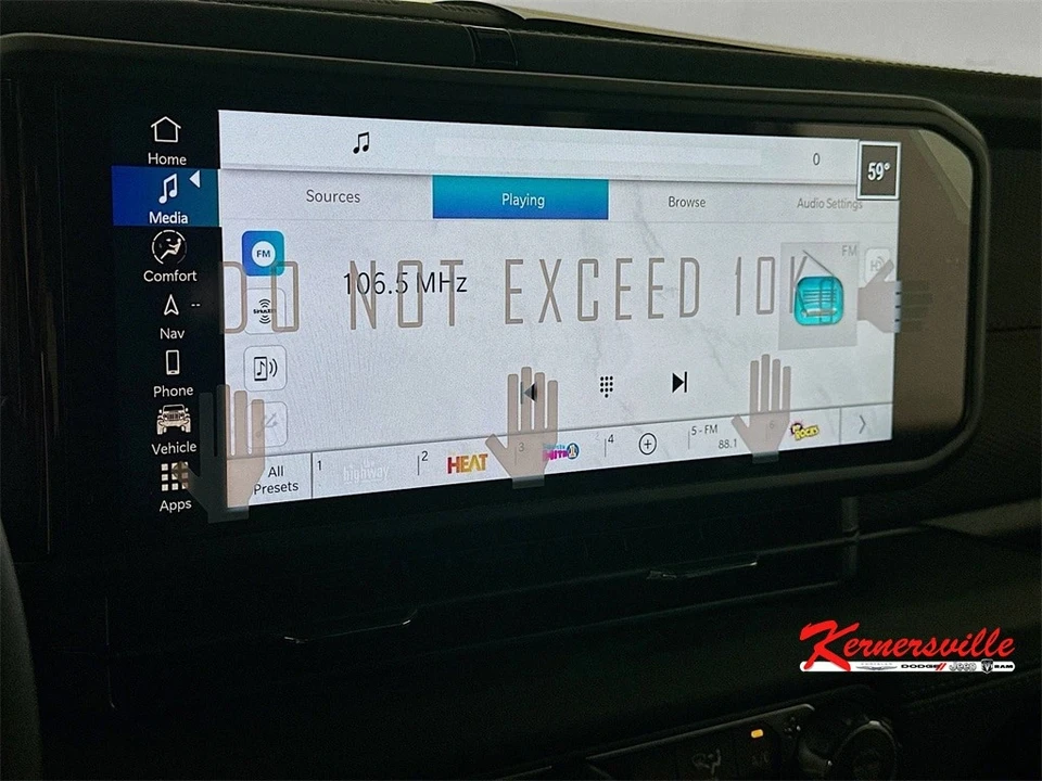 2025 Jeep JL Wrangler - Image 13 of 21