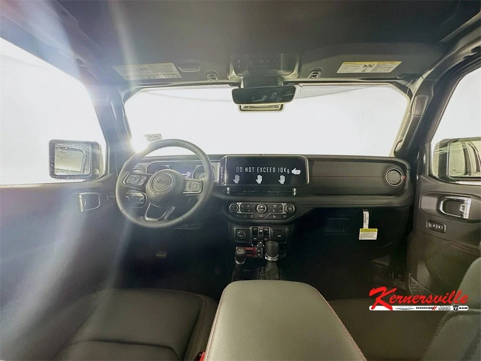 2025 Jeep JL Wrangler - Image 9 of 21