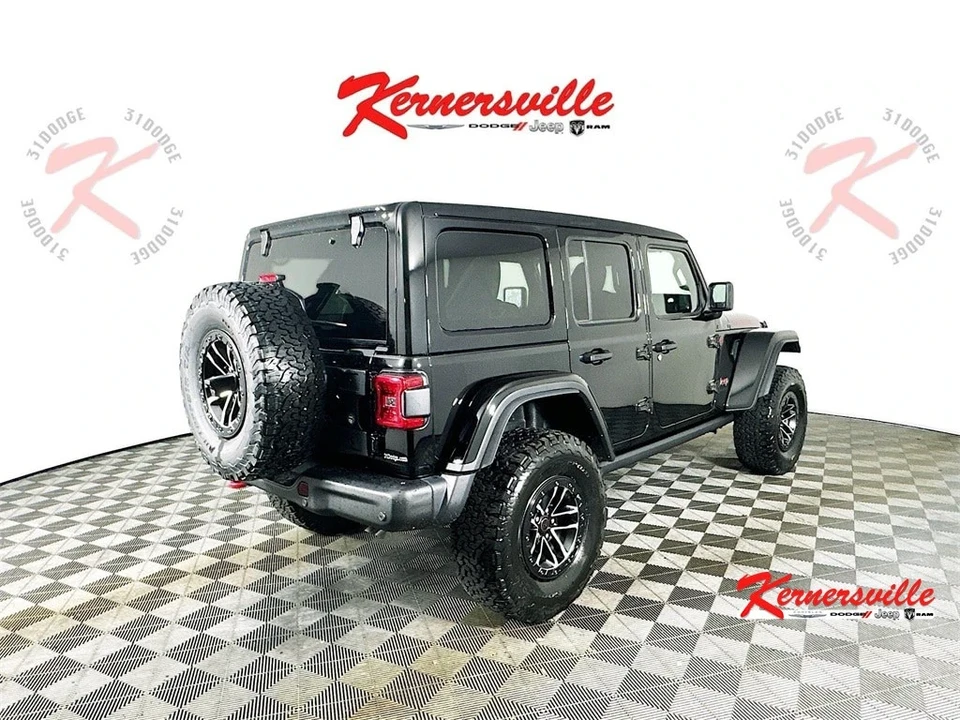 2025 Jeep JL Wrangler - Image 7 of 21