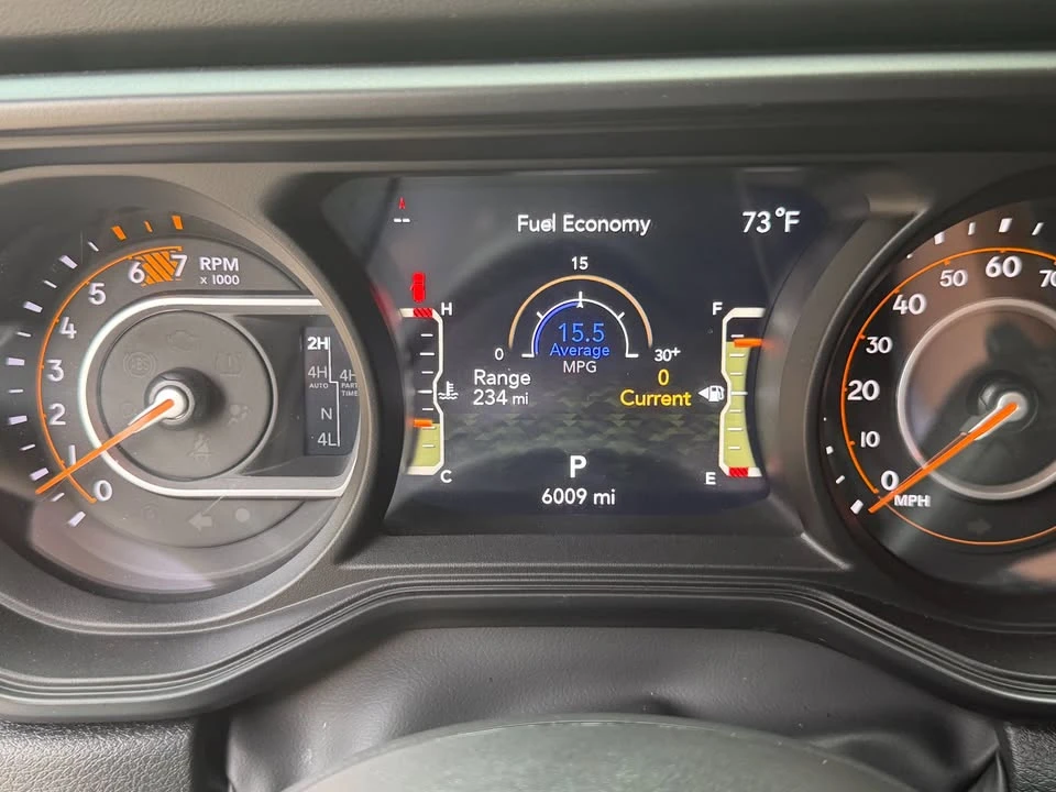 2025 Jeep JL Wrangler - Image 8 of 10