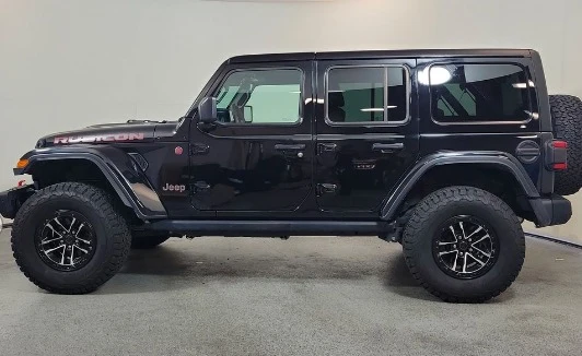 2025 Jeep JL Wrangler - Image 5 of 12