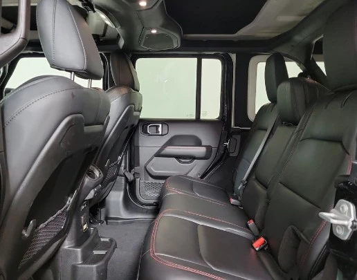 2025 Jeep JL Wrangler - Image 11 of 12