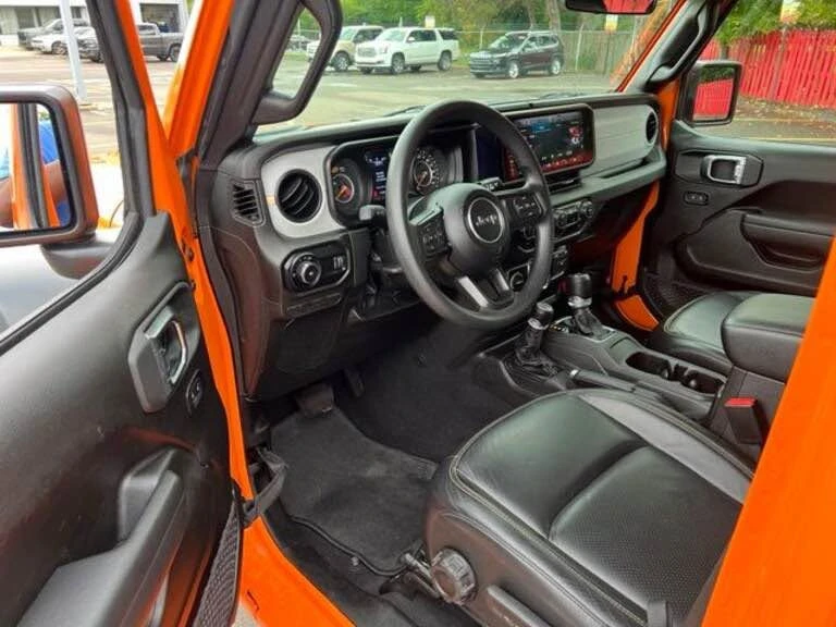 2025 Jeep JL Wrangler - Image 8 of 11