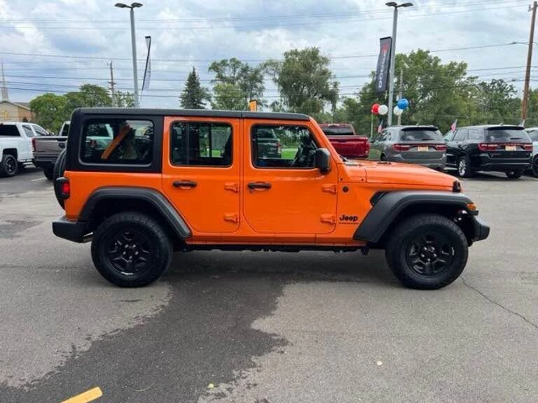2025 Jeep JL Wrangler - Image 5 of 11