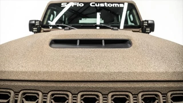 2025 Jeep JL Wrangler - Image 17 of 21