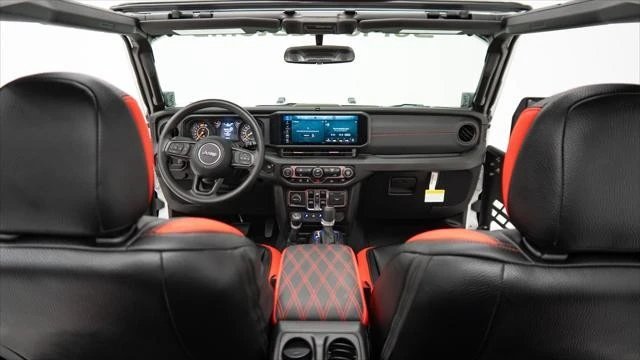 2025 Jeep JL Wrangler - Image 18 of 21