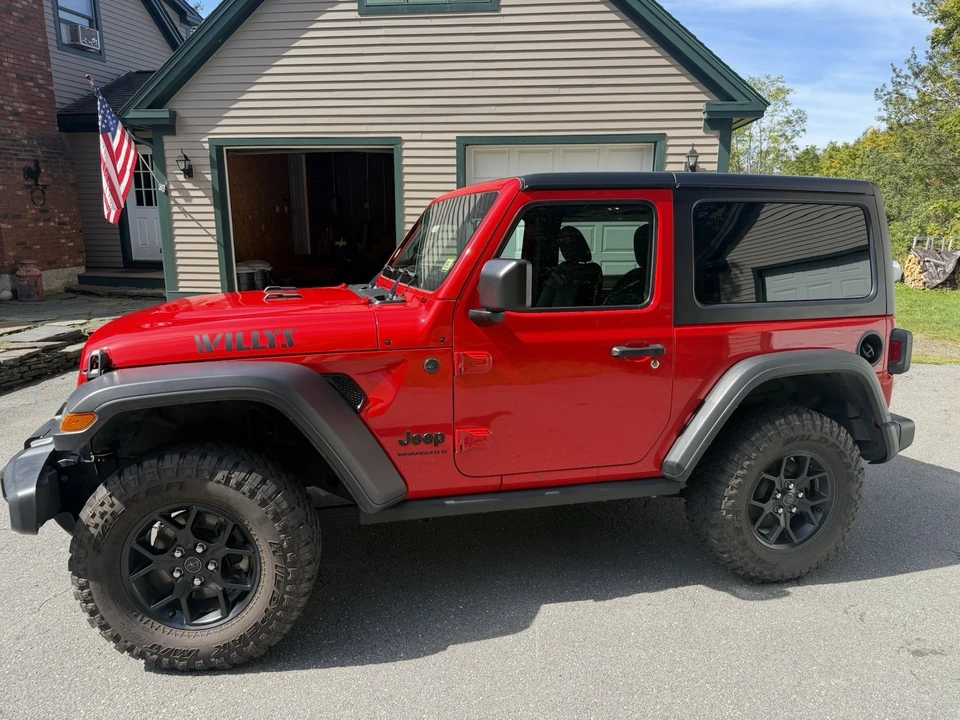 2025 Jeep JL Wrangler - Image 3 of 6