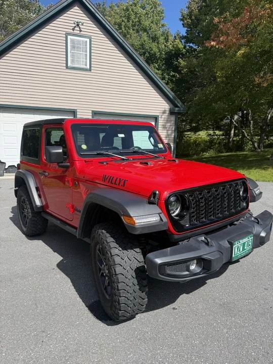 2025 Jeep JL Wrangler - Image 2 of 6