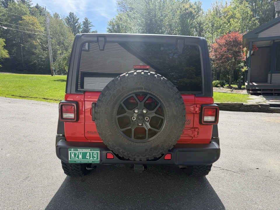 2025 Jeep JL Wrangler - Image 4 of 6