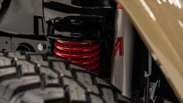 2025 Jeep JL Wrangler - Image 20 of 21