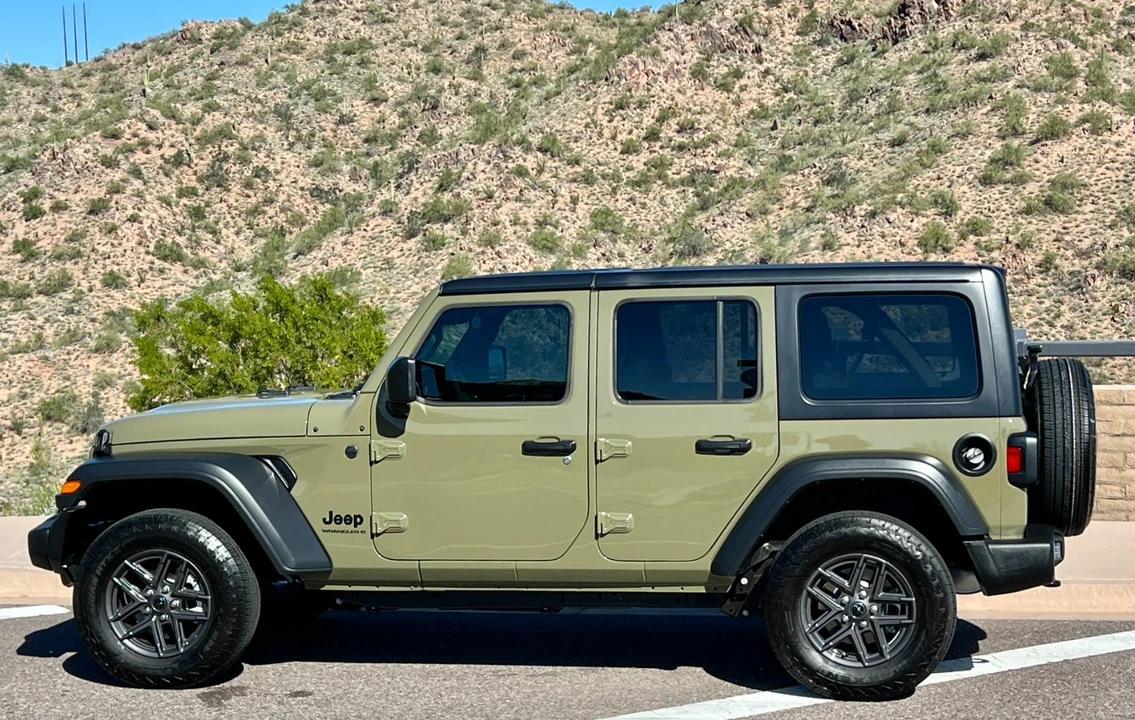 2025 Jeep JL Wrangler - Image 6 of 21