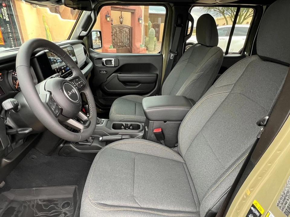 2025 Jeep JL Wrangler - Image 13 of 21