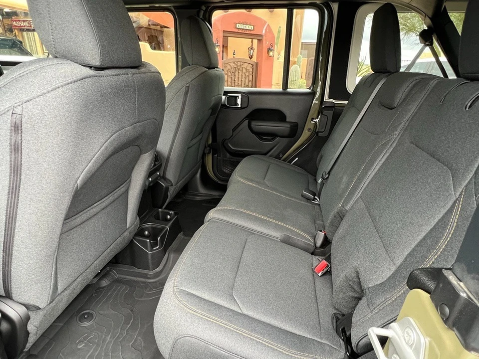 2025 Jeep JL Wrangler - Image 18 of 21