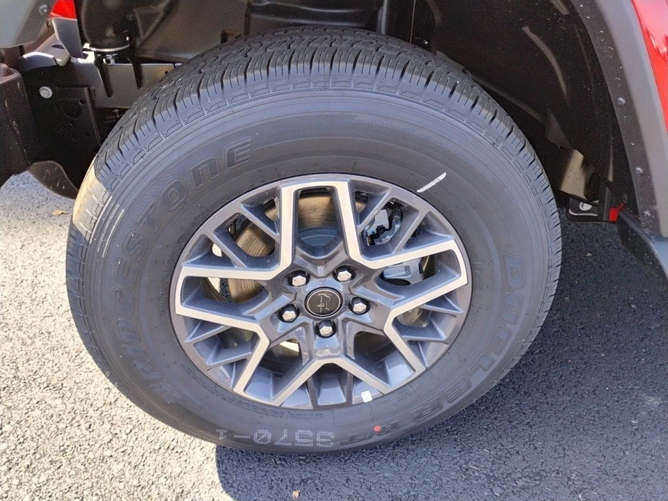 2025 Jeep JL Wrangler - Image 9 of 12