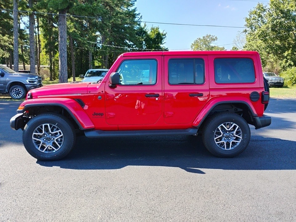 2025 Jeep JL Wrangler - Image 8 of 12