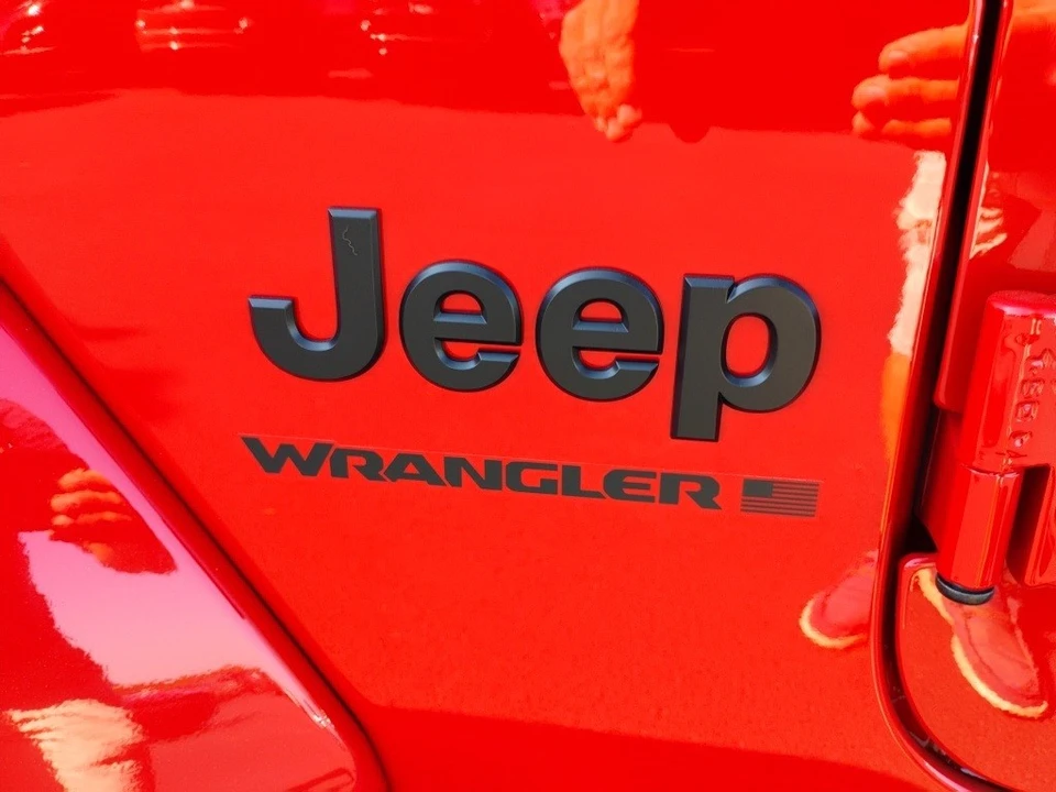 2025 Jeep JL Wrangler - Image 10 of 12