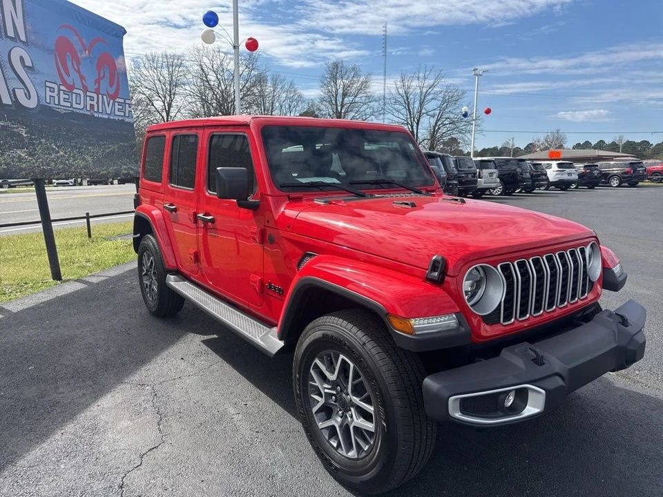 2025 Jeep JL Wrangler - Image 3 of 21