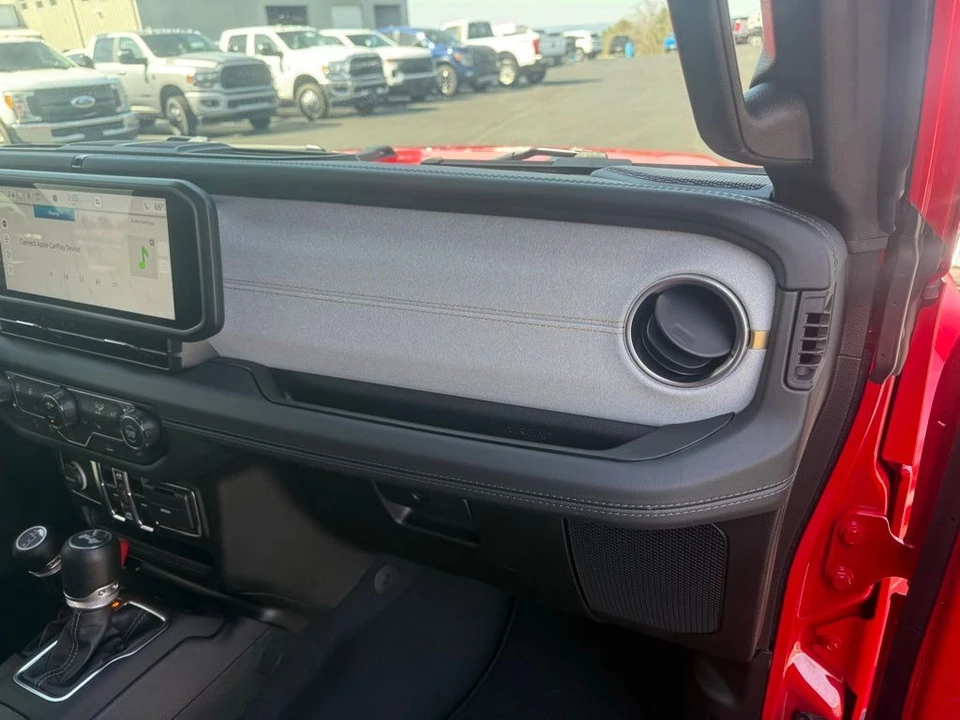 2025 Jeep JL Wrangler - Image 21 of 21