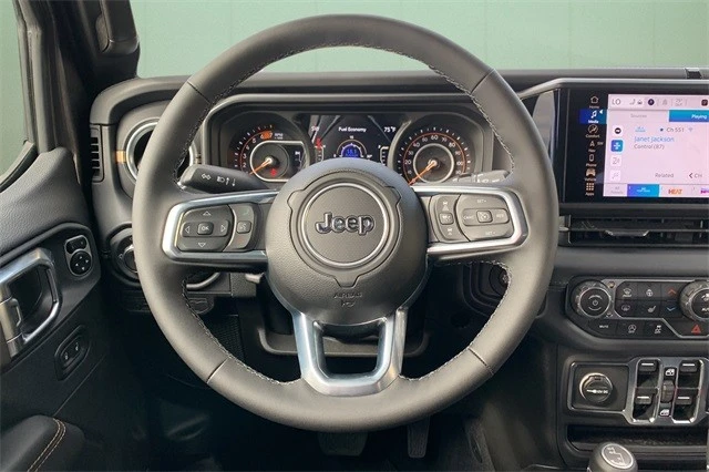 2025 Jeep JL Wrangler - Image 12 of 12