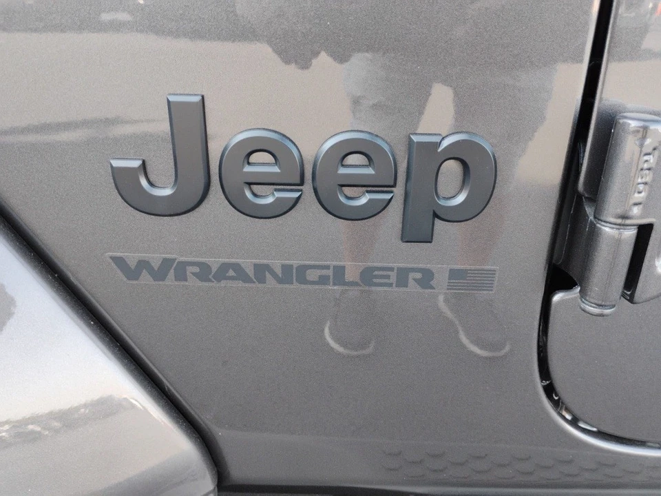 2025 Jeep JL Wrangler - Image 10 of 12