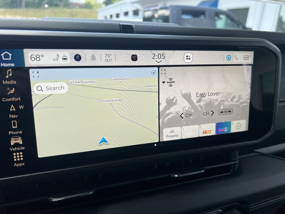 2025 Jeep JL Wrangler - Image 13 of 21
