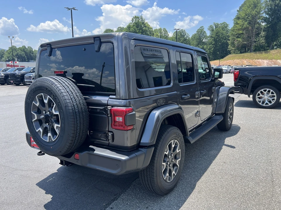 2025 Jeep JL Wrangler - Image 3 of 21