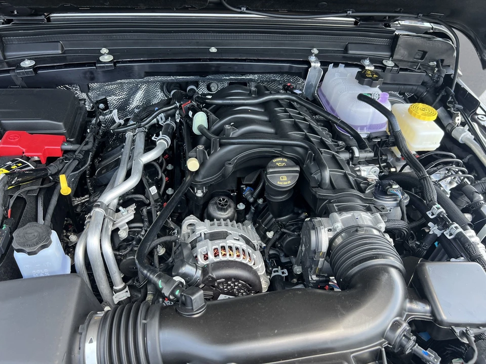 2025 Jeep JL Wrangler - Image 21 of 21