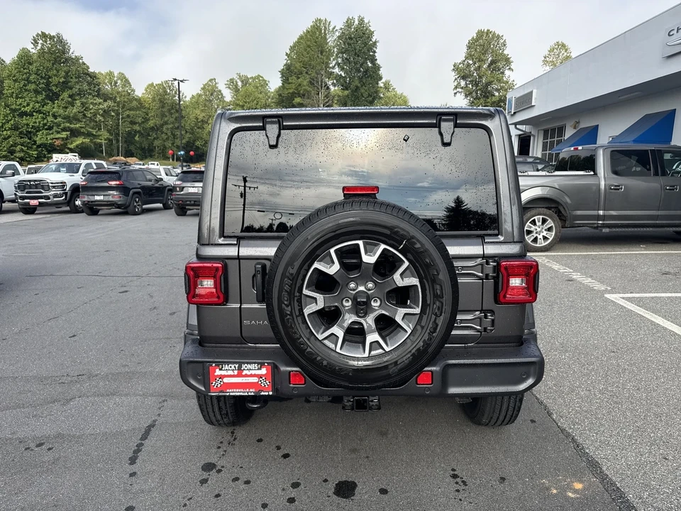 2025 Jeep JL Wrangler - Image 3 of 21