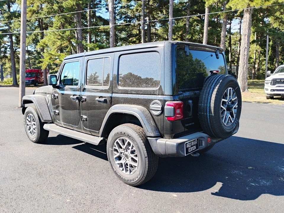 2025 Jeep JL Wrangler - Image 7 of 12