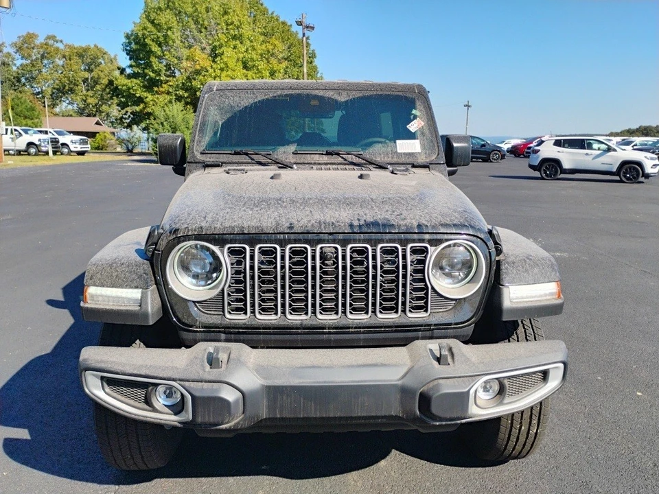2025 Jeep JL Wrangler - Image 2 of 12