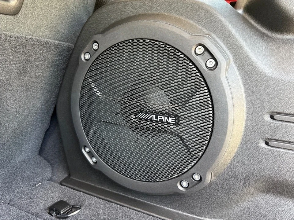 2025 Jeep JL Wrangler - Image 19 of 21