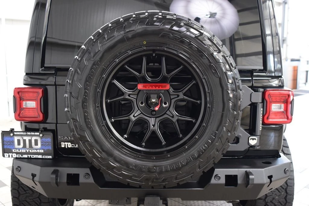2025 Jeep JL Wrangler - Image 24 of 31