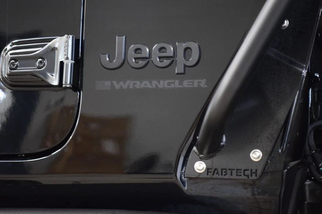 2025 Jeep JL Wrangler - Image 14 of 31