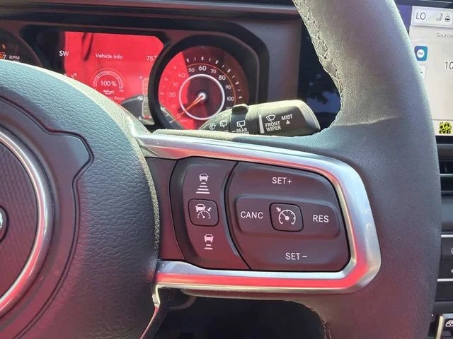 2025 Jeep JL Wrangler - Image 18 of 25