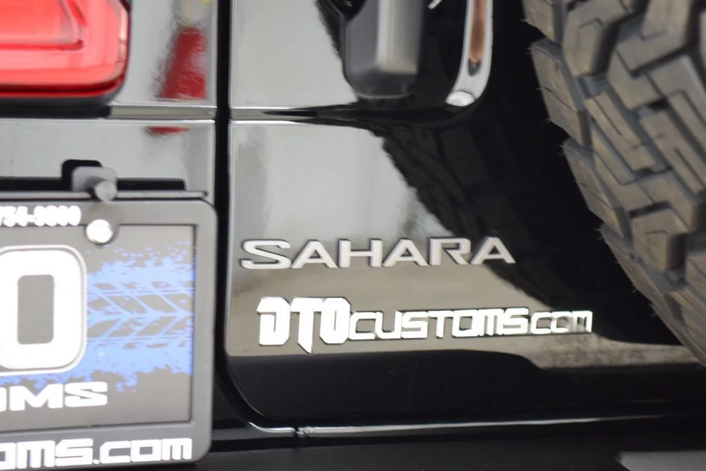 2025 Jeep JL Wrangler - Image 20 of 31