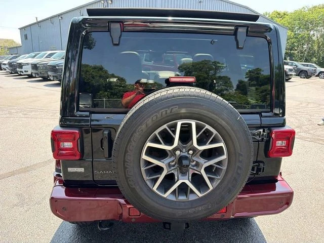 2025 Jeep JL Wrangler - Image 6 of 25