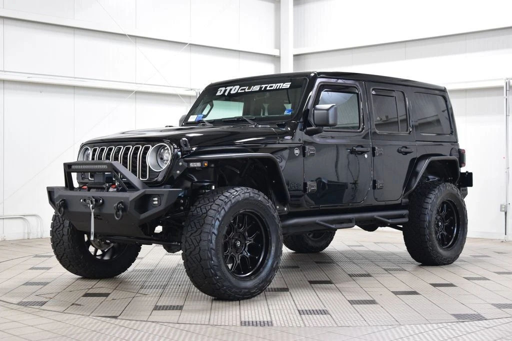 2025 Jeep JL Wrangler - Image 3 of 31