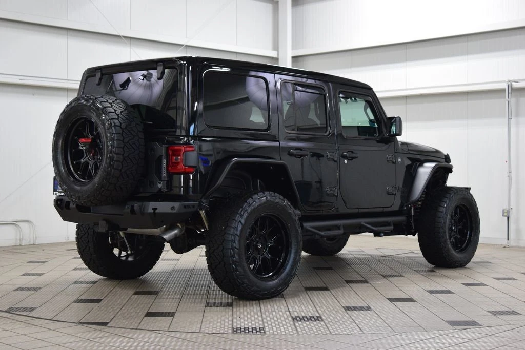 2025 Jeep JL Wrangler - Image 7 of 31