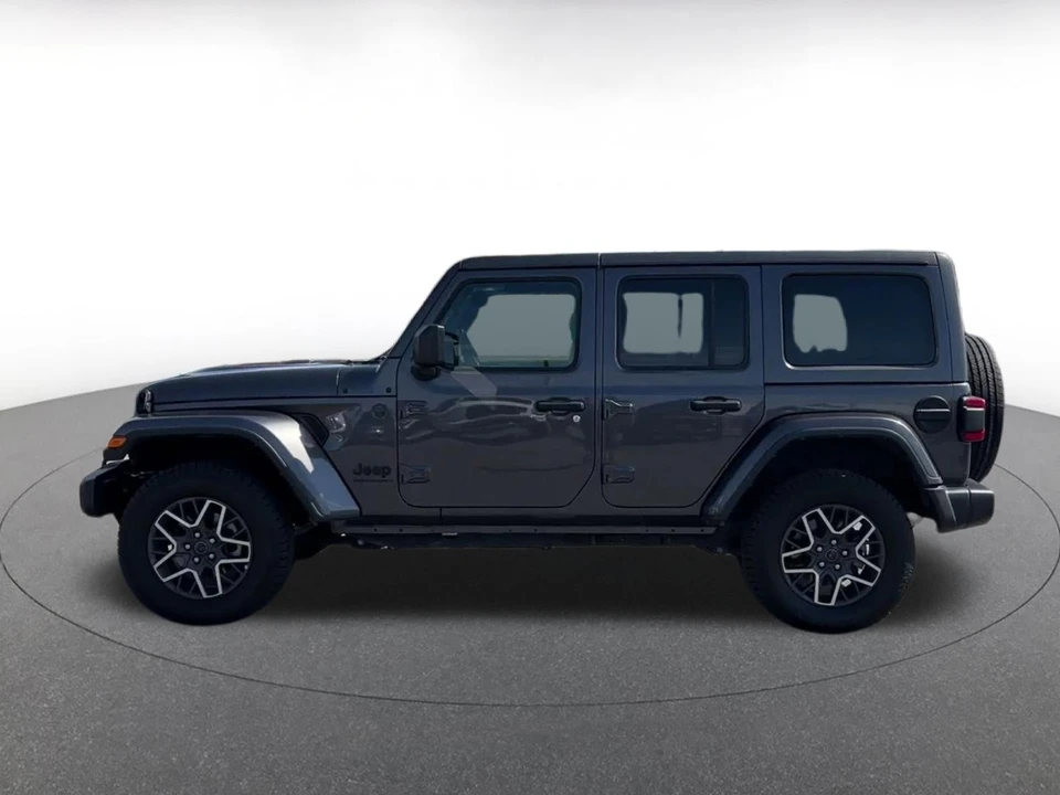 2025 Jeep JL Wrangler - Image 9 of 31